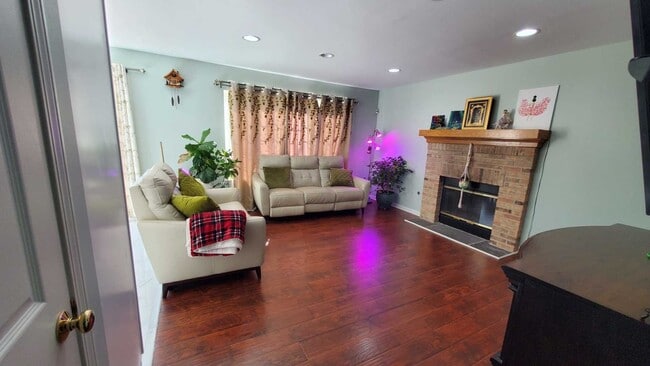 Building Photo - 1289 Estling Ct
