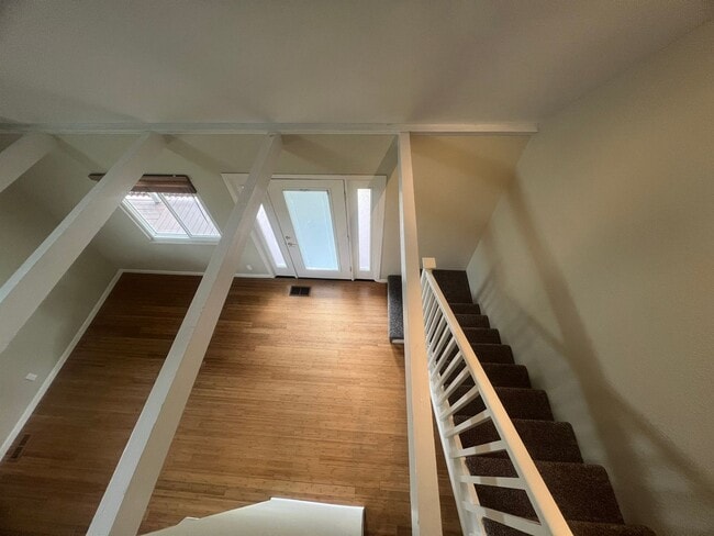 Building Photo - Cozy three bedroom two bath in Lake Wildwood