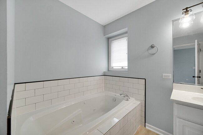 Building Photo - 310 Cornwall Cir