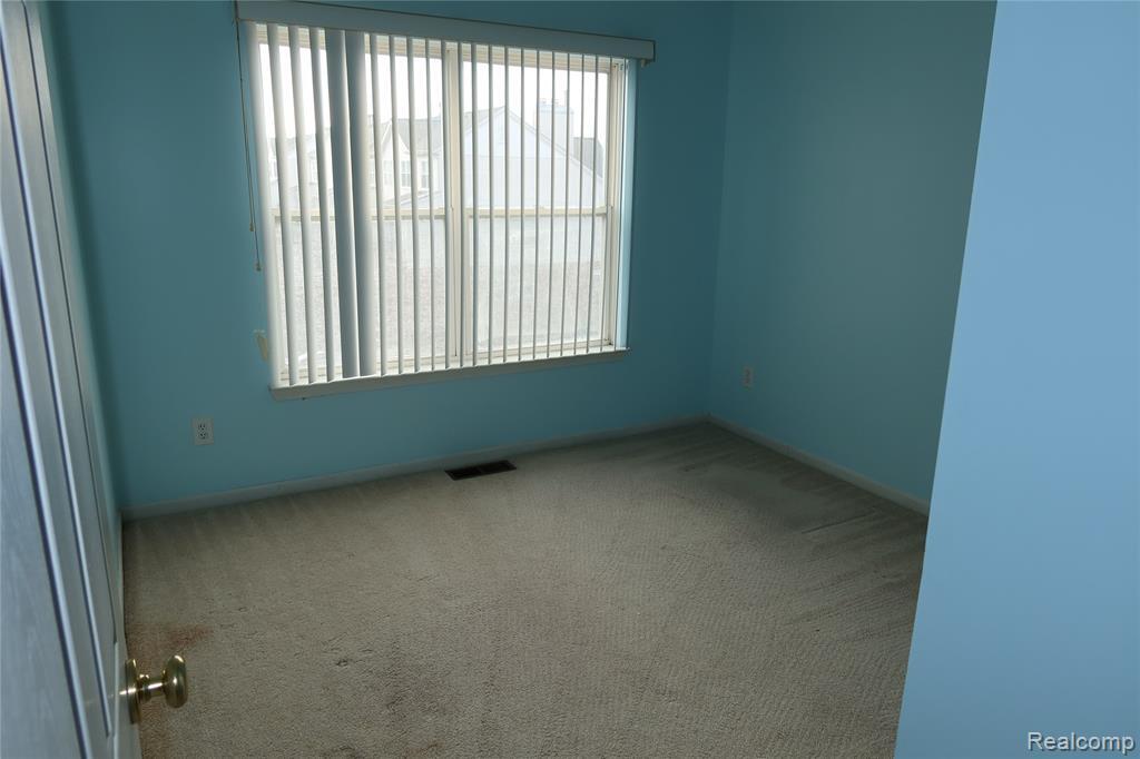 Building Photo - 1956 Campau Farms Cir