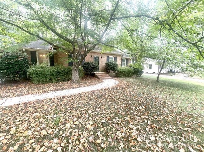 Primary Photo - 3827 Stokes Ave