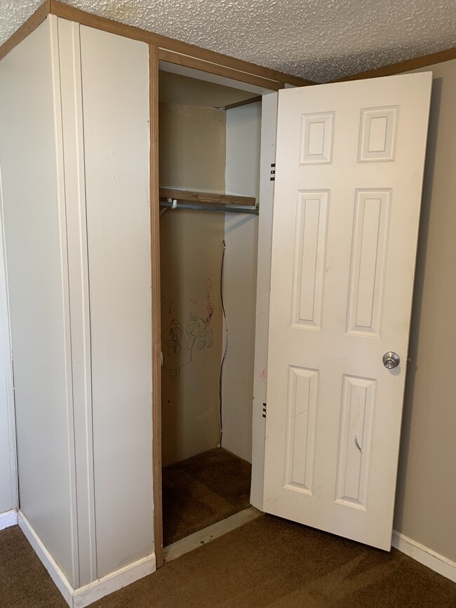 Building Photo - 154 Zackary St