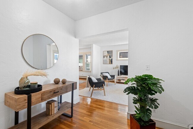 Building Photo - 11 Weld Hill St