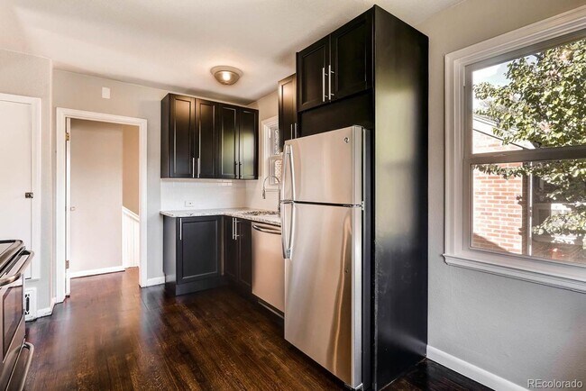 Building Photo - Beautiful Brick Bungalow near Denver Zoo and the Museum of Nature and Science!