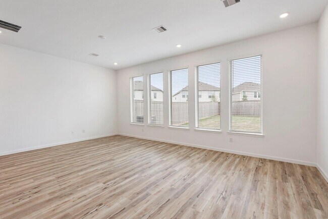 Building Photo - 21118 Rio San Jose Ct