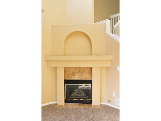 Building Photo - 8754 Allison Dr