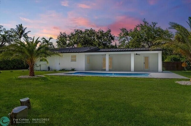 Building Photo - 7860 SW 158th Terrace