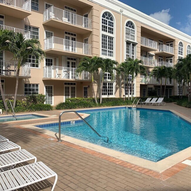 Building Photo - 1280 S Alhambra Cir