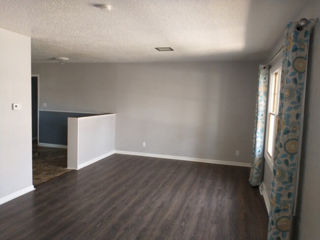 Building Photo - 1115 W Ashland St