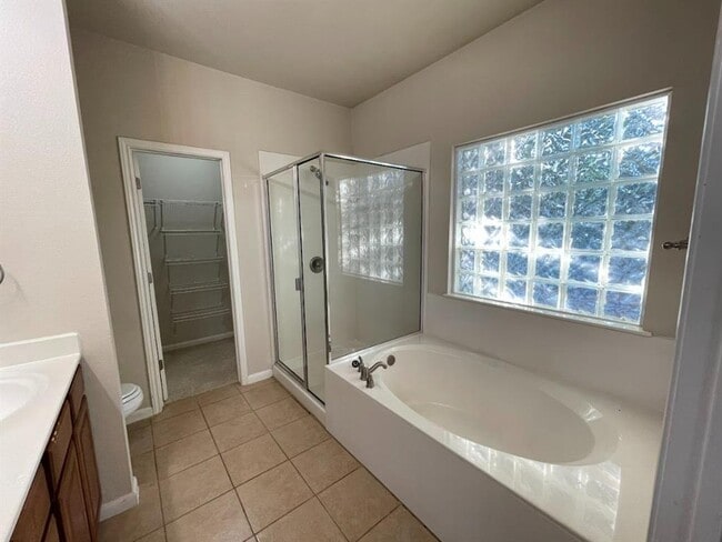 Building Photo - 1118 Boxwood Loop