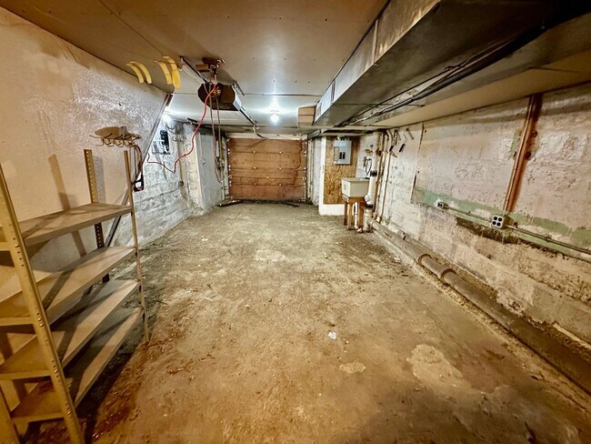 Building Photo - Cozy 2 bedroom home located in South Allentown, PA