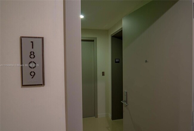 Building Photo - 488 NE 18th St