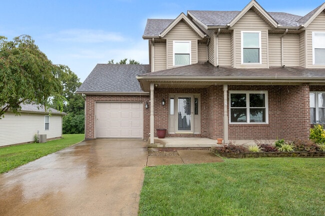 Primary Photo - 105 Bay Hill Dr