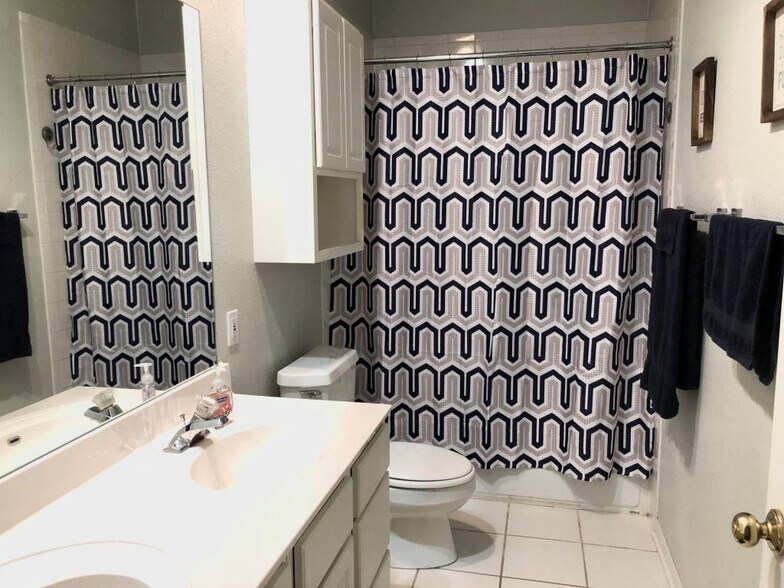 Building Photo - 2903 Clover Way