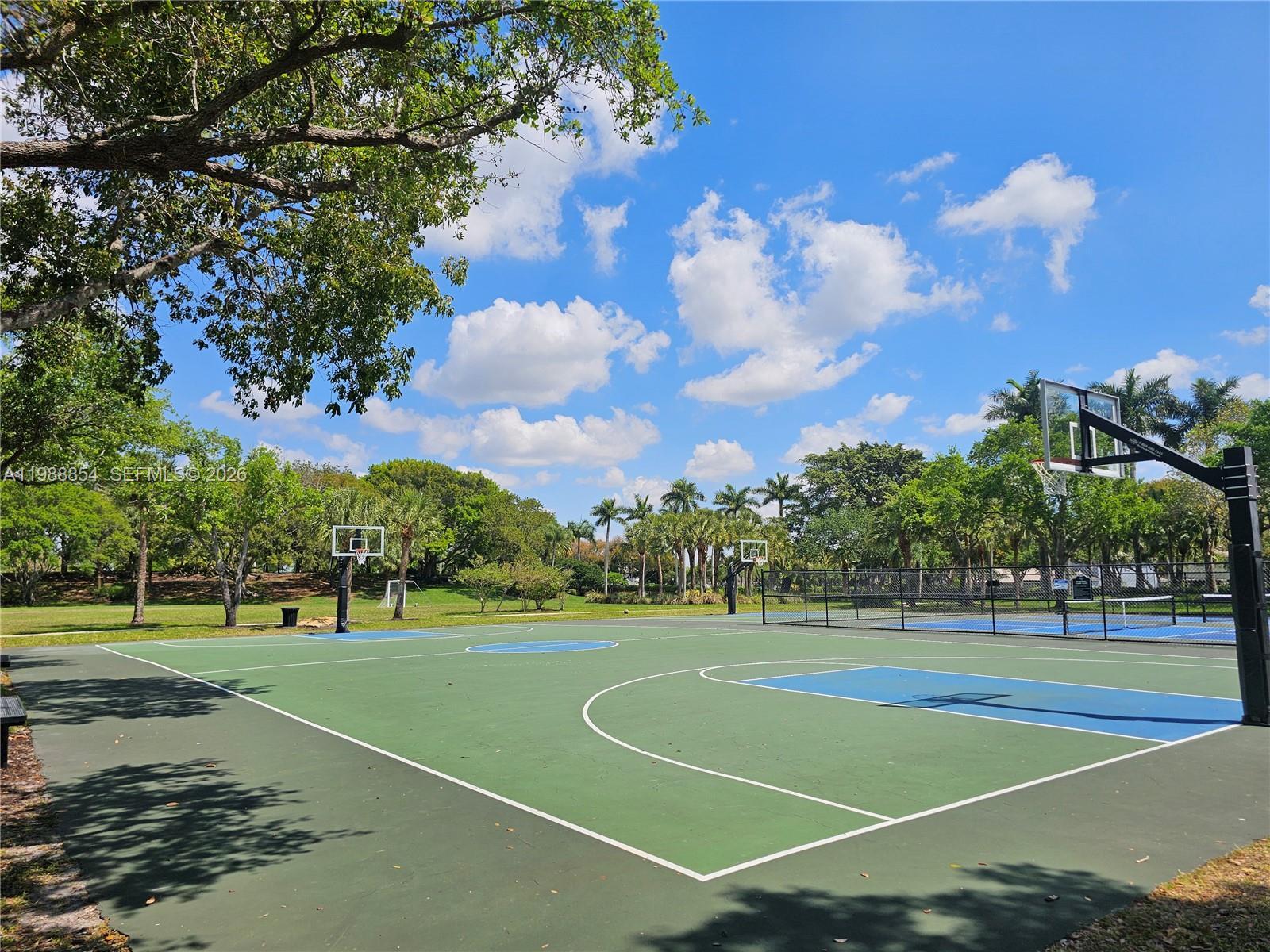 Building Photo - 4279 Greenbriar Ln