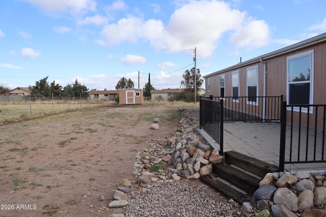 Building Photo - 5181 E Shirley Dr
