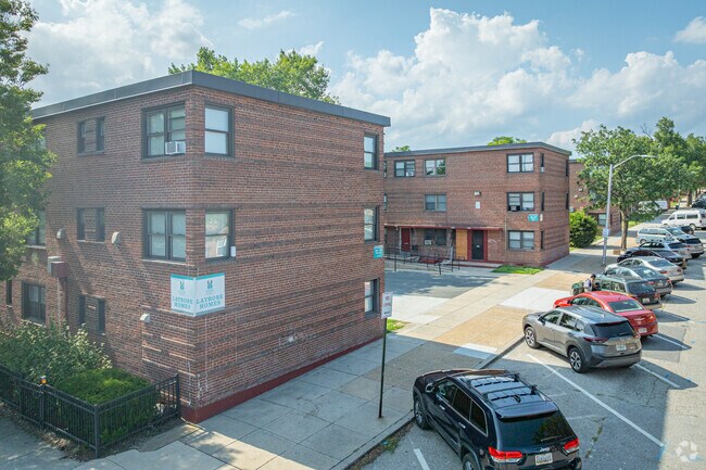 Building Photo - Latrobe Homes