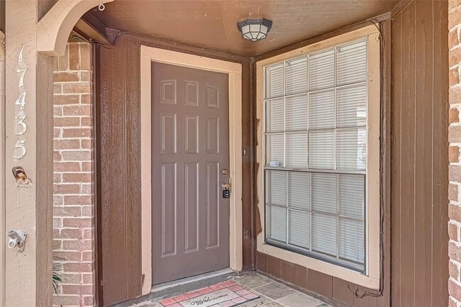 Building Photo - 17435 Glenmorris Dr