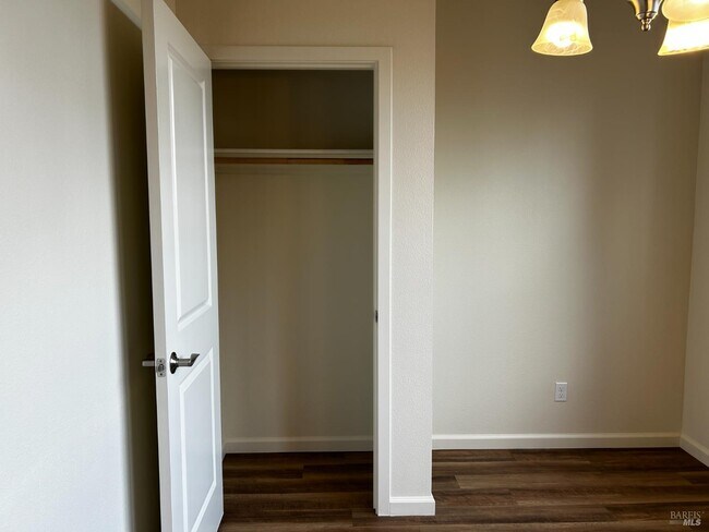 Building Photo - 2042 Ravello Way