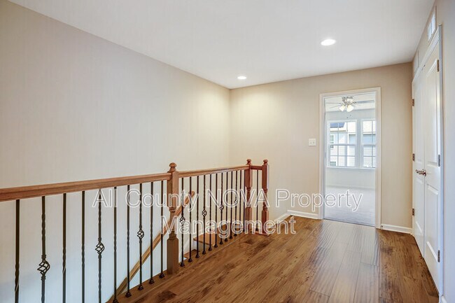 Building Photo - 2908 Pinebrook Rd