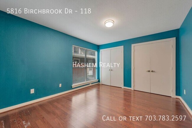 Building Photo - 5816 Birchbrook Dr