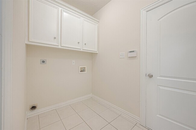 Building Photo - 1189 Lovett St