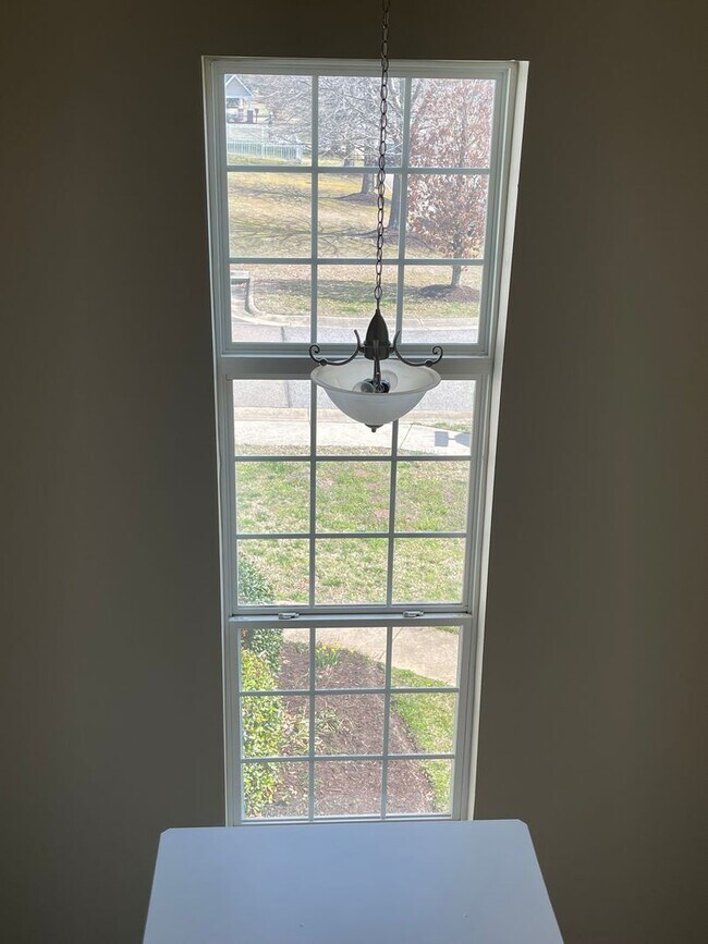 Building Photo - 1201 Rustads Cir