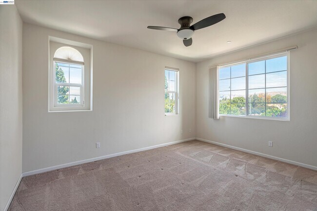 Building Photo - 1139 Genco Terrace