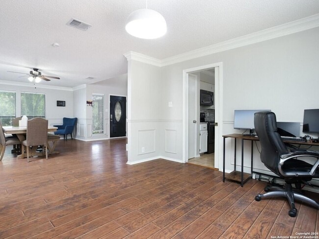 Building Photo - 18118 Summer Knoll