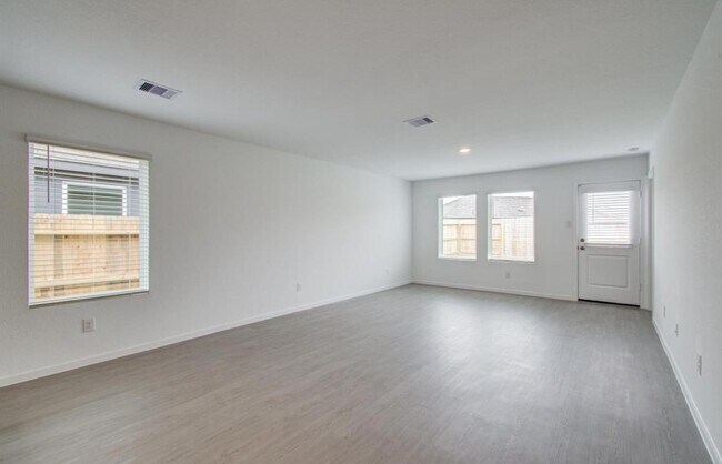 Building Photo - 18027 Valle Cupa Ln