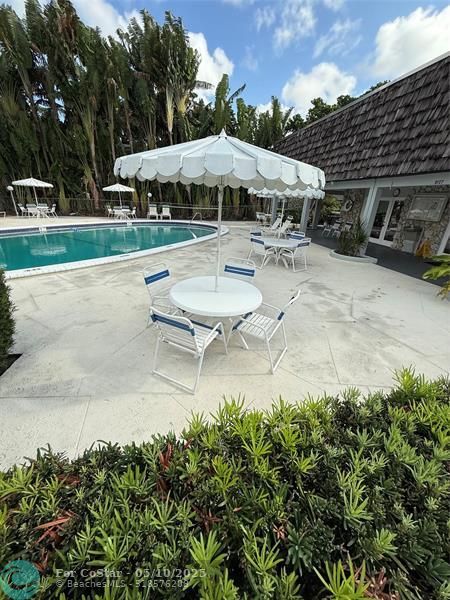 Building Photo - 3123 Oakland Shores Dr