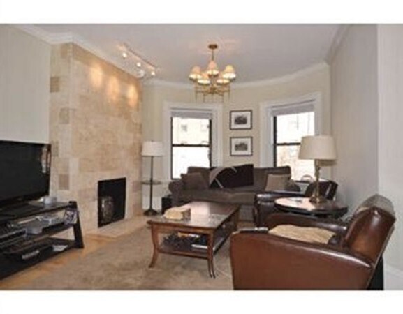 Primary Photo - 612 Columbus Ave