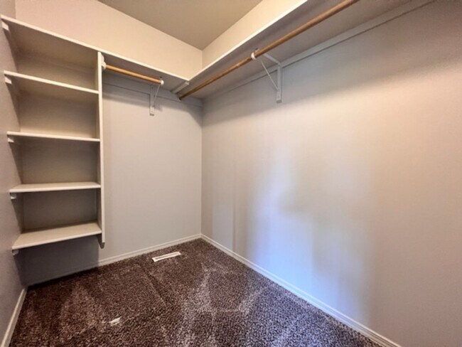 Building Photo - Beautiful single level home in Meridian with Community Pool!!