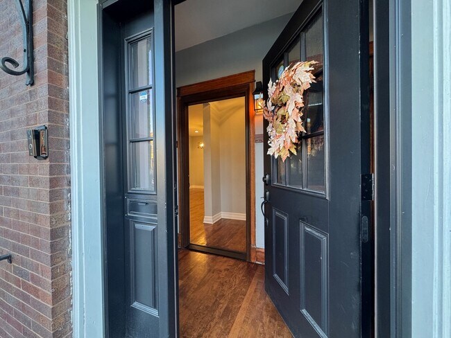 Primary Photo - 4317 W 21st Pl