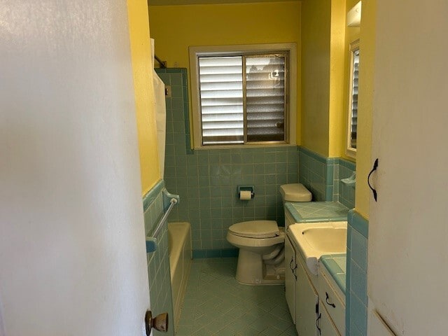 Building Photo - 325 Mackeral St