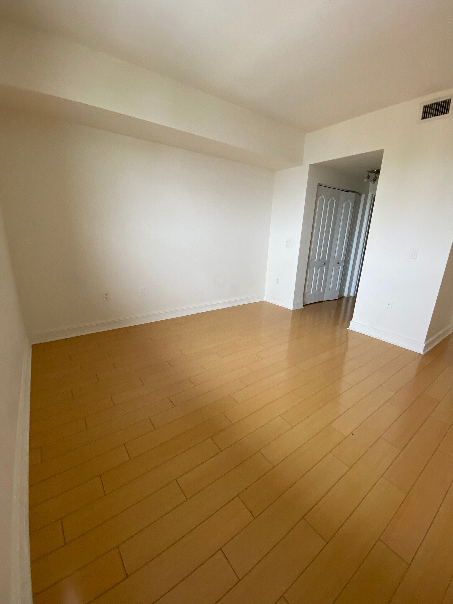 Building Photo - 117 NW 42nd Ave