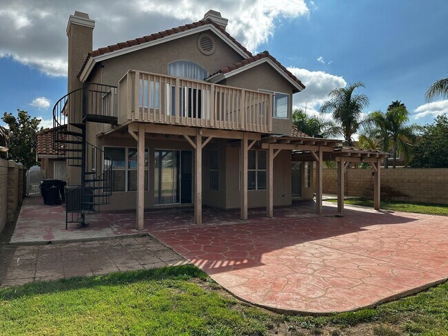 Building Photo - Beautiful Orangecrest Rental – Move-In Ready!