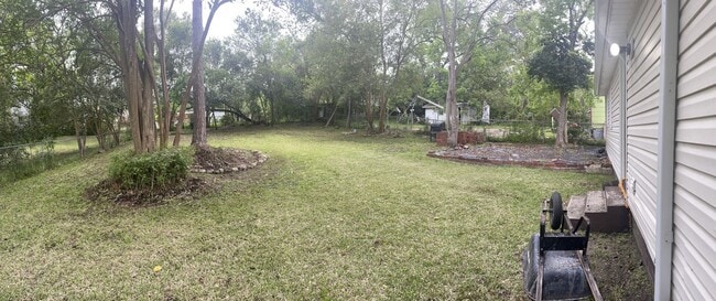 Building Photo - 2114 Telfair St