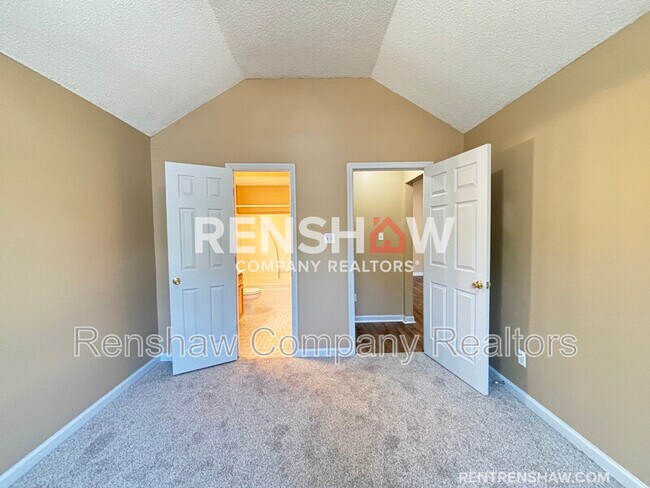 Building Photo - 9289 Grove Manor Dr