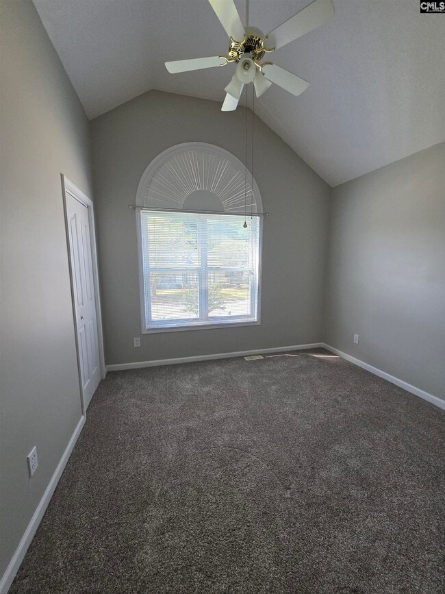 Building Photo - 129 Wildflower Ln