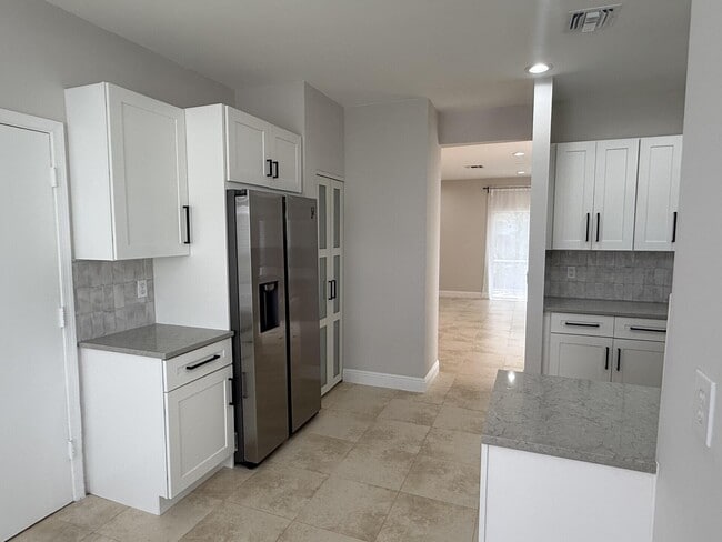 Building Photo - 7218 Panache Way