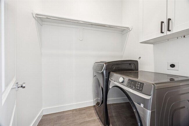 Building Photo - 1812 W Webster St