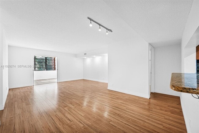 Building Photo - 3150 NW 42nd Ave