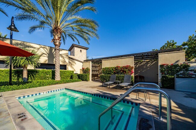 Building Photo - Split level floor plan on a gorgeously upgraded home