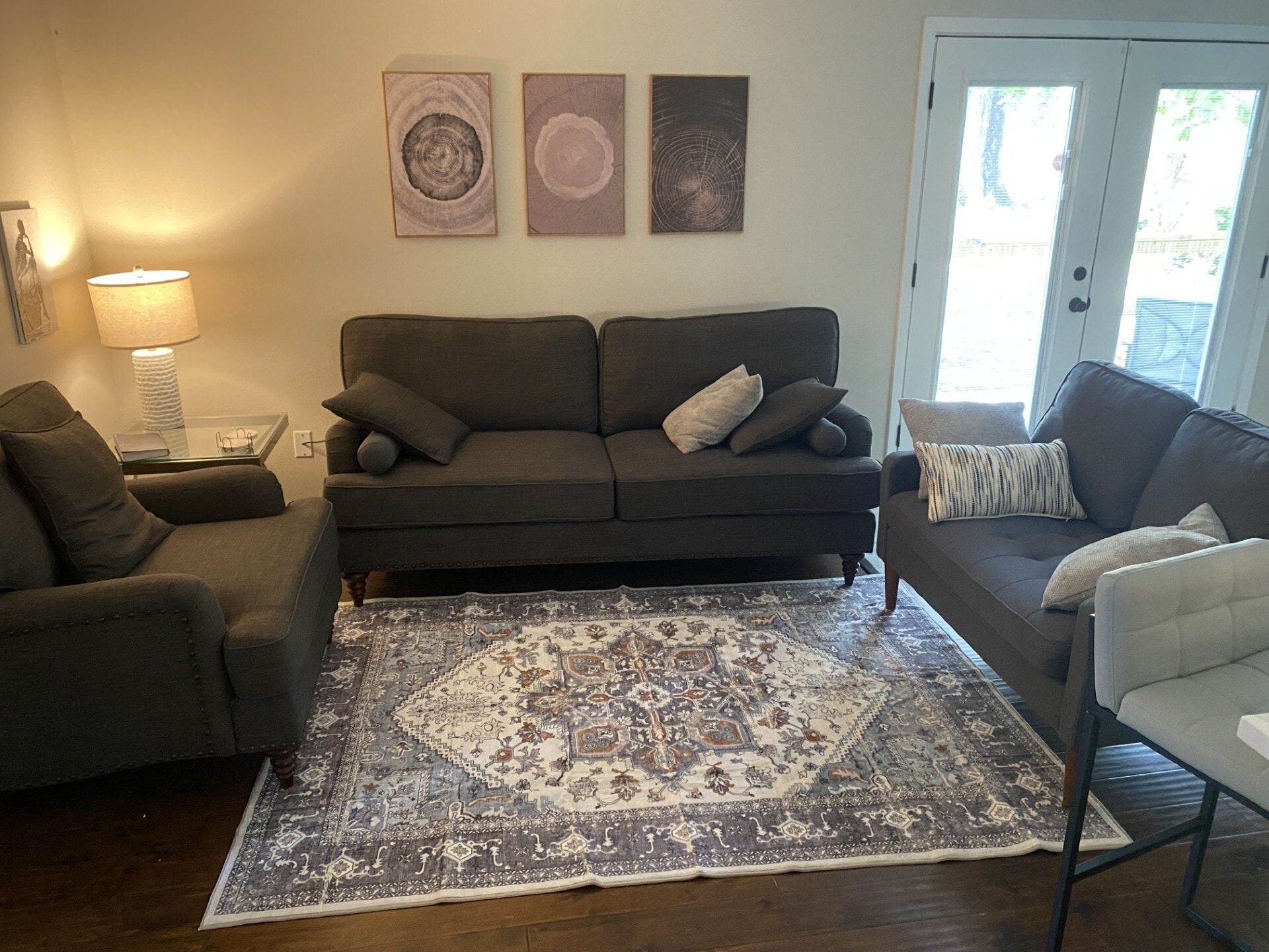 Living room - 1420 Marlyn Dr
