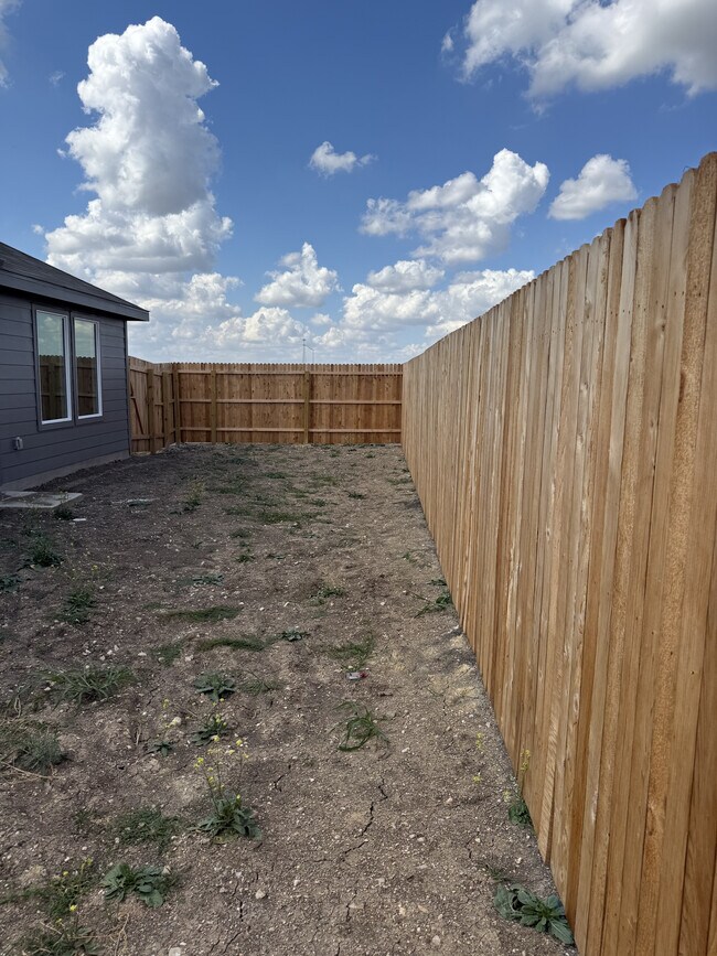 Building Photo - 1836 Wood Warbler Ln
