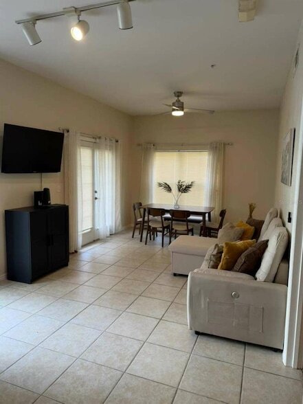 Building Photo - 2208 San Vittorino Cir