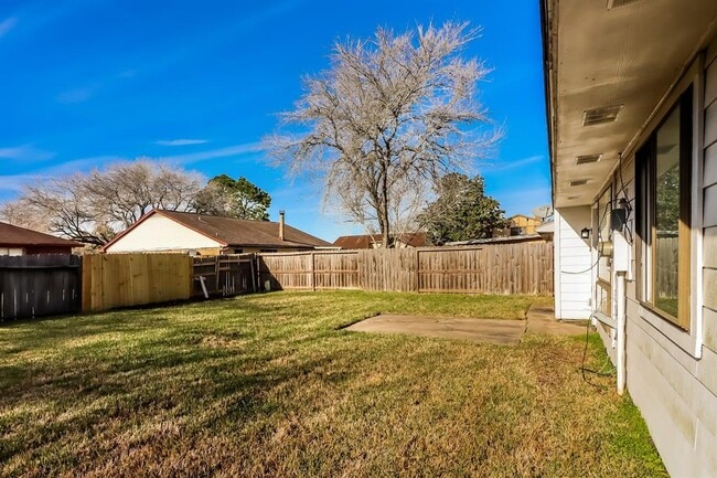 Building Photo - 16706 Quail Meadow Dr