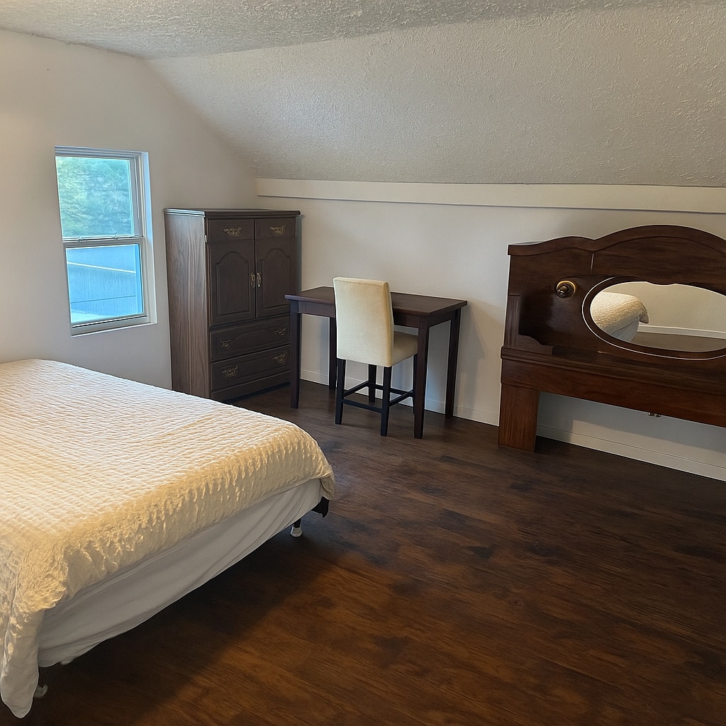 Building Photo - 73 Pine St