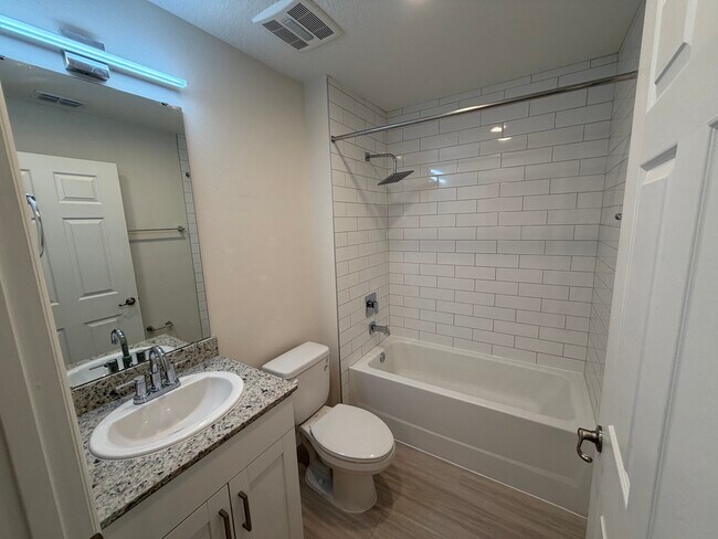 Building Photo - 2138 Penny Ln